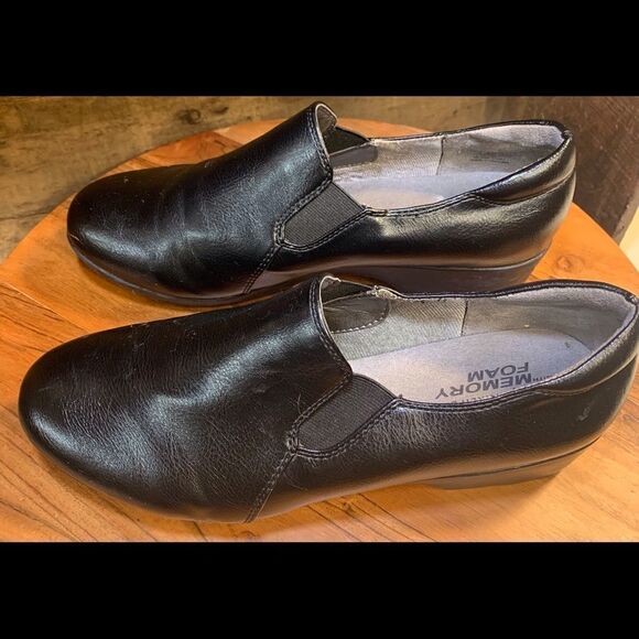 Life Stride work life for ladies.  In. 5315 - Picture 2 of 6